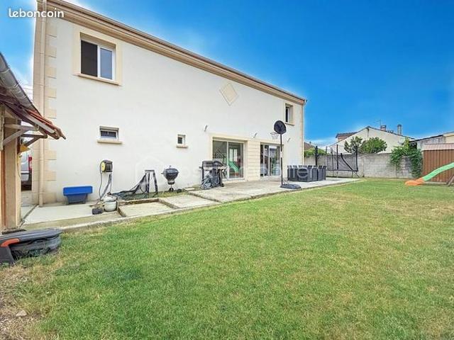 Maison 7 pièces 138 m²
