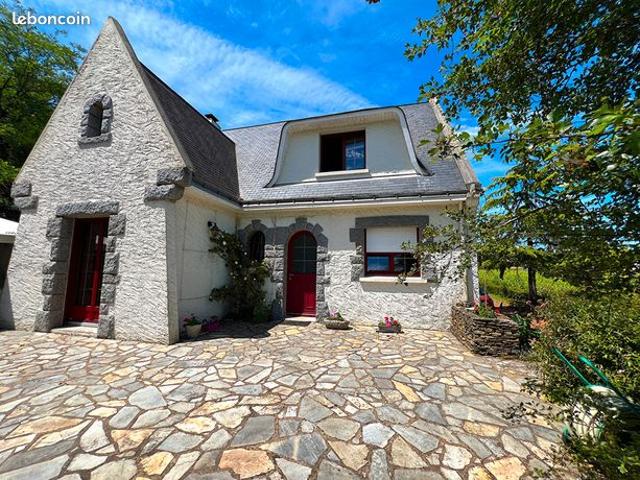Maison 7 pièces 139 m²