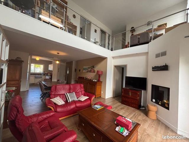 Maison 7 pièces 139 m²