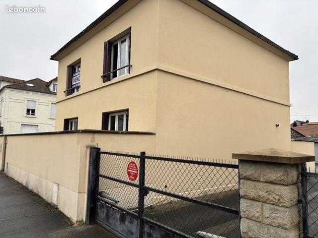 Maison 7 pièces 139 m²