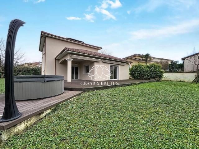 Maison 7 pièces 130 m²