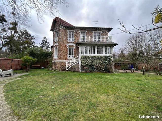 Maison 7 pièces 130 m²