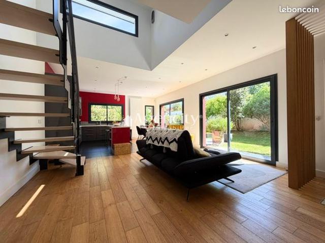 Maison 7 pièces 130 m²