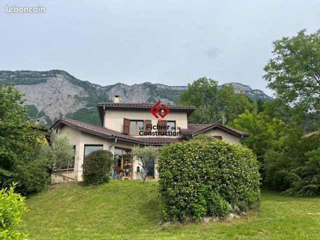 Maison 7 pièces 130 m²