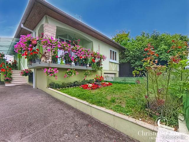 Maison 7 pièces 130 m²