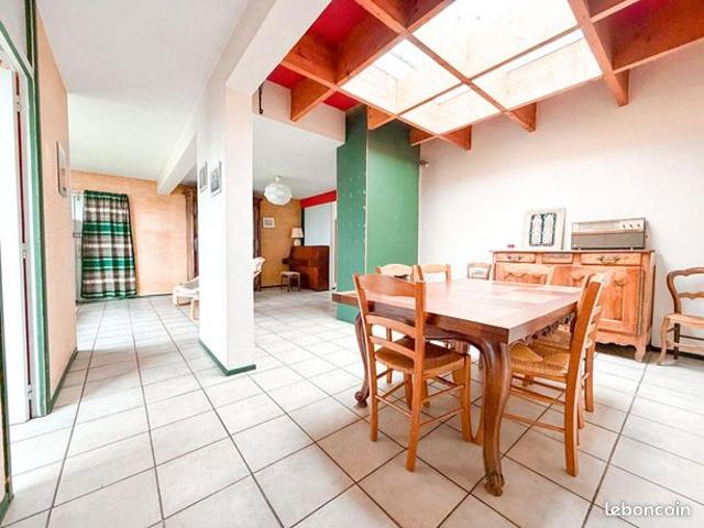 Maison 7 pièces 130 m²