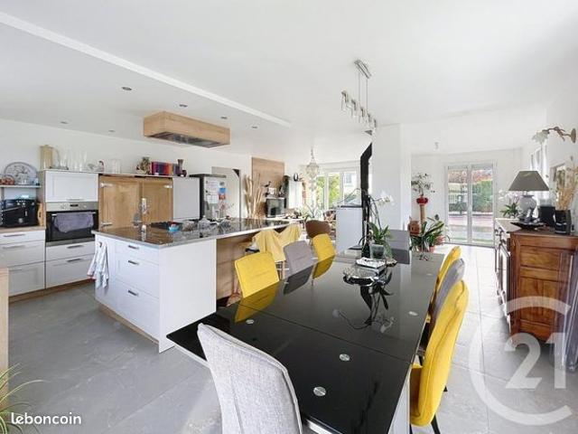 Maison 7 pièces 130 m²