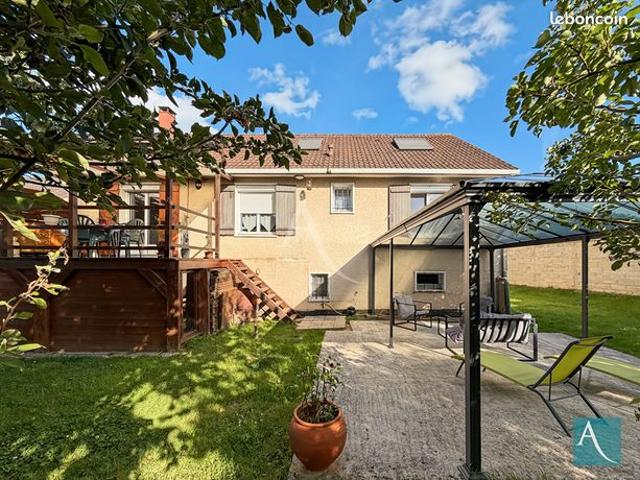 Maison 7 pièces 130 m²