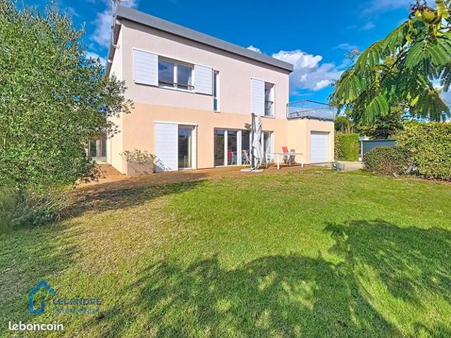 Maison 7 pièces 130 m²