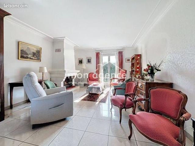 Maison 7 pièces 130 m²