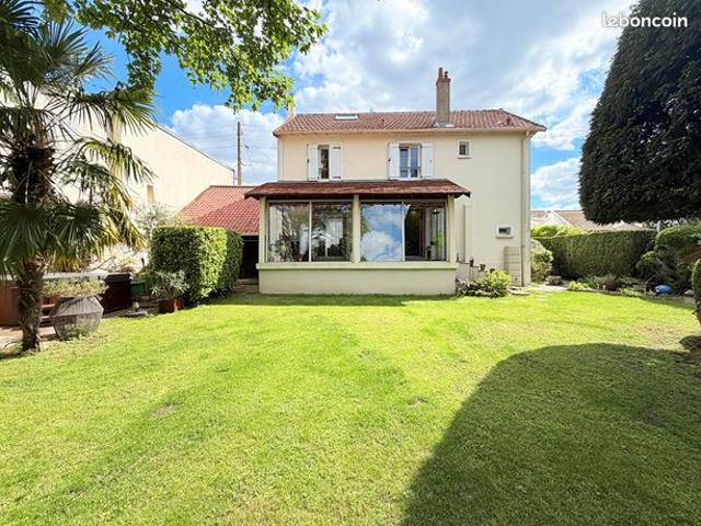 Maison 7 pièces 130 m²