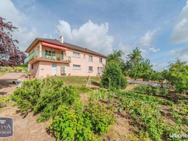 Maison 7 pièces 131 m²