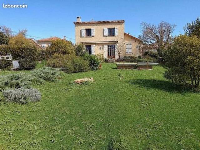 Maison 7 pièces 131 m²