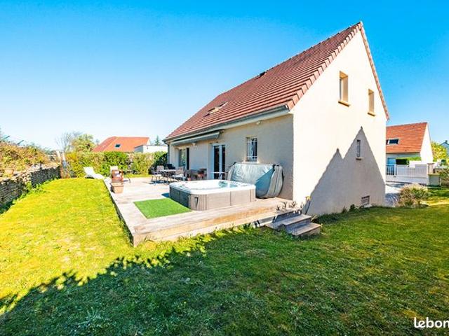 Maison 7 pièces 133 m²