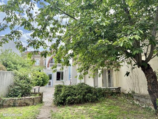 Maison 7 pièces 133 m²