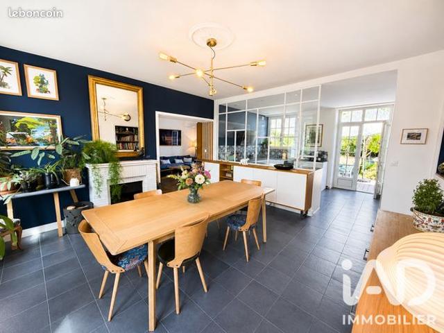 Maison 7 pièces 144 m²