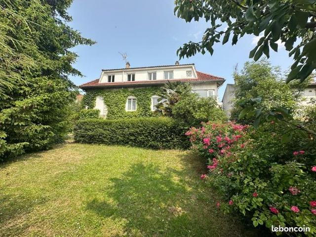 Maison 7 pièces 144 m²