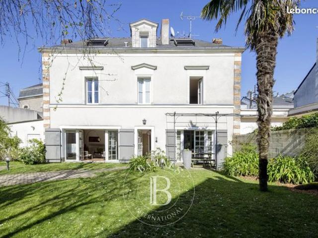 Maison 7 pièces 144 m²