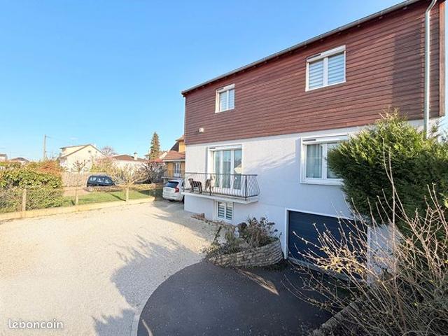Maison 7 pièces 144 m²