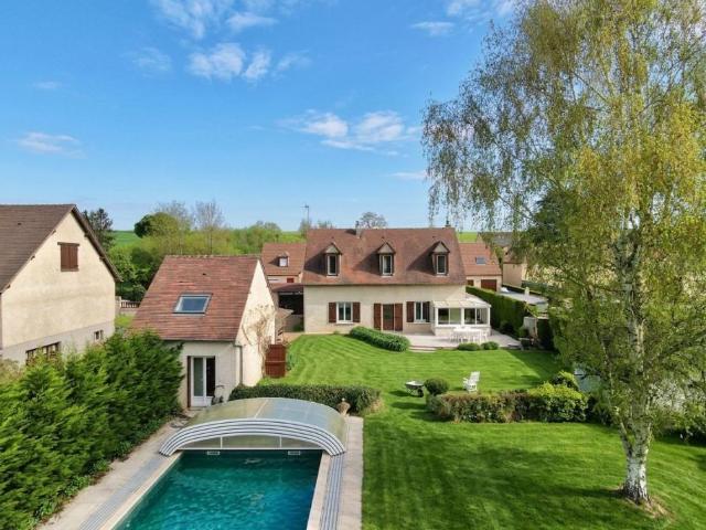 Maison 7 pièces 144 m²