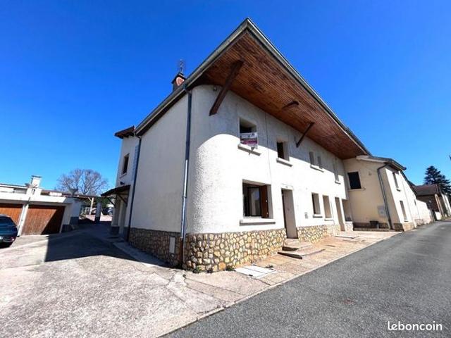 Maison 7 pièces 144 m²