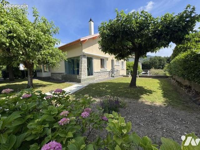 Maison 7 pièces 144 m²