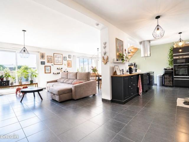 Maison 7 pièces 144 m²