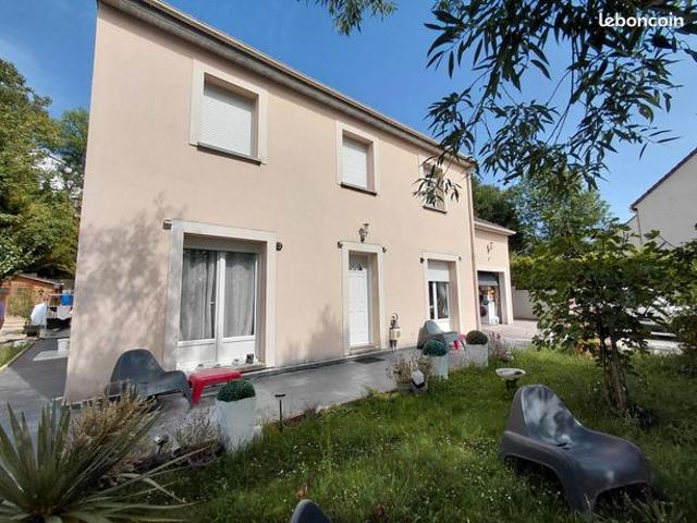 Maison 7 pièces 144 m²