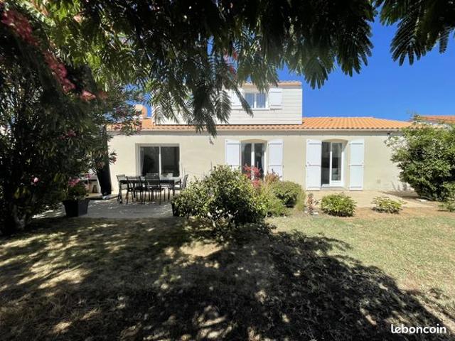 Maison 7 pièces 144 m²