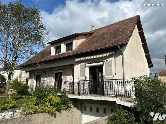 Maison 7 pièces 144 m²