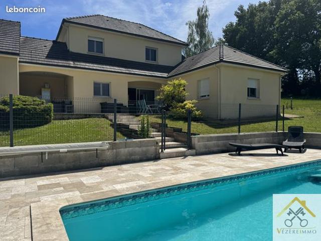 Maison 7 pièces 144 m²