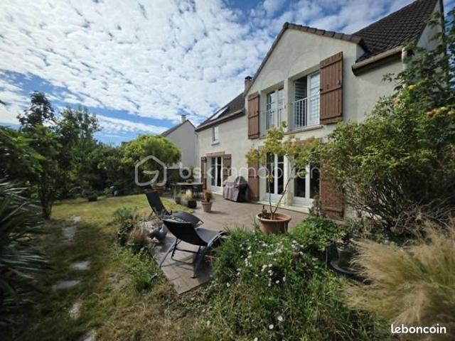 Maison 7 pièces 145 m²