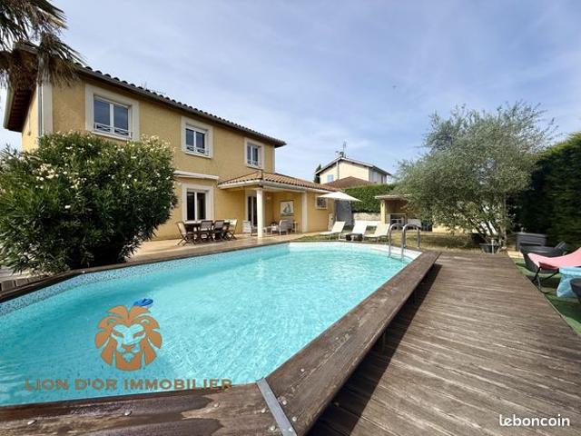 Maison 7 pièces 145 m²