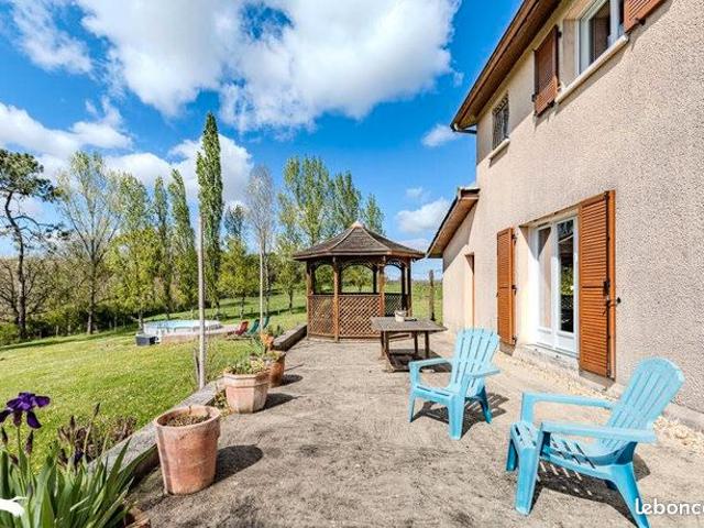 Maison 7 pièces 145 m²