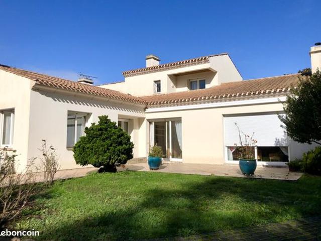 Maison 7 pièces 145 m²