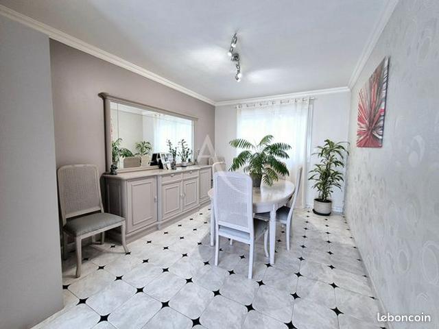 Maison 7 pièces 145 m²