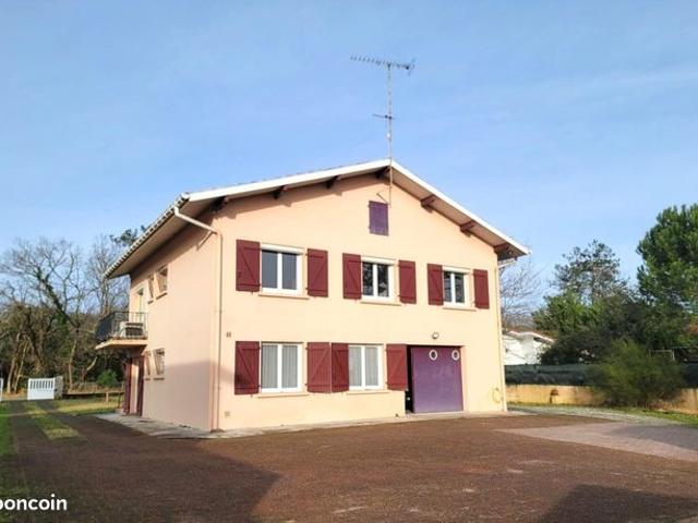 Maison 7 pièces 145 m²