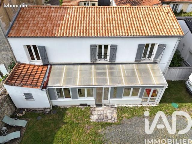 Maison 7 pièces 145 m²