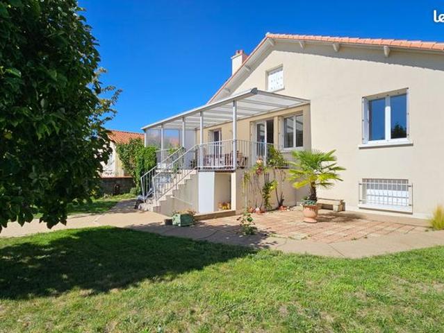 Maison 7 pièces 145 m²