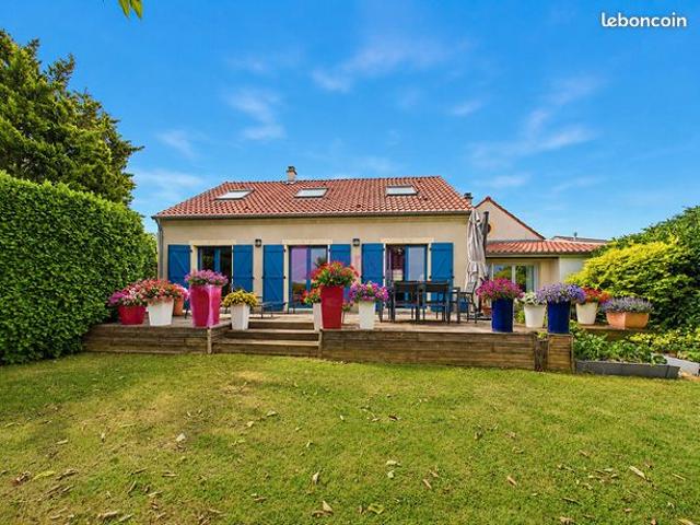 Maison 7 pièces 145 m²