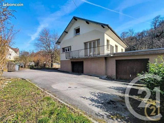 Maison 7 pièces 145 m²