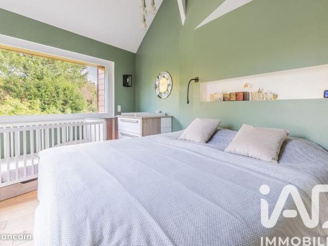 Maison 7 pièces 145 m²