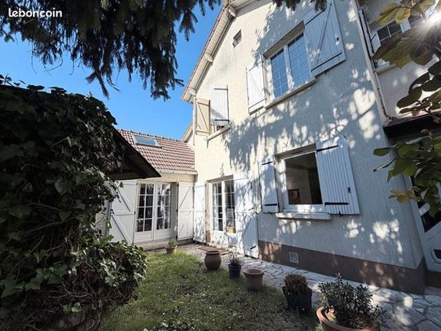 Maison 7 pièces 145 m²