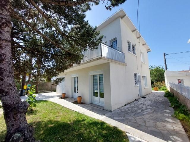 Maison 7 pièces 145 m²