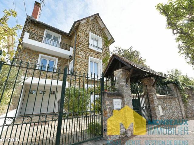 Maison 7 pièces 145 m²