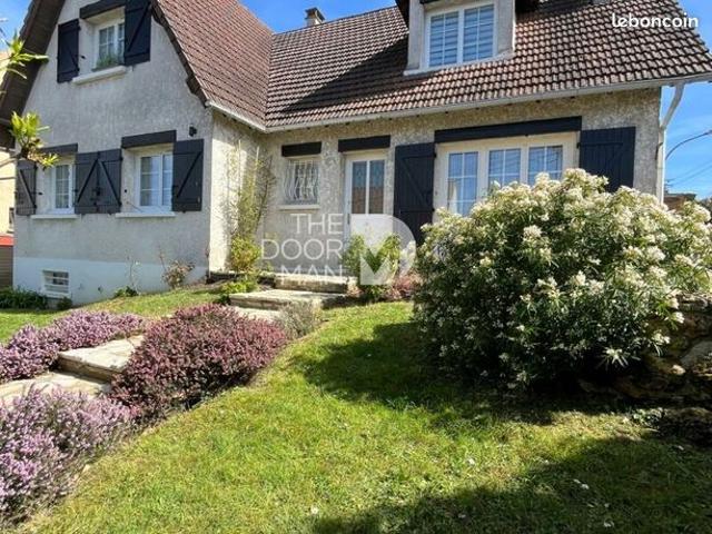 Maison 7 pièces 145 m²