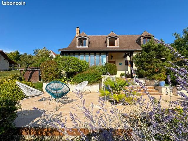 Maison 7 pièces 145 m²