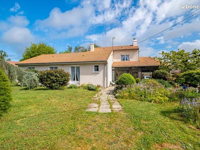 Maison 7 pièces 145 m²