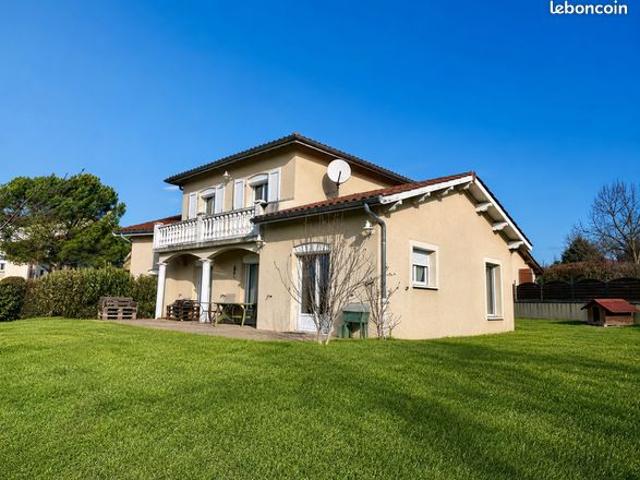 Maison 7 pièces 145 m²