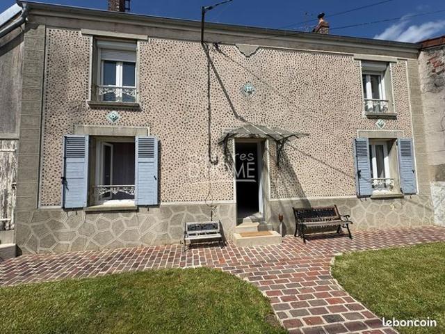 Maison 7 pièces 145 m²